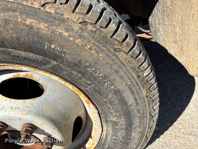 image for item FG0636 1999 Ford F-350 dump bed pickup truck