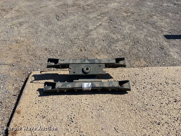 image for item FG0637 Gooseneck hitch