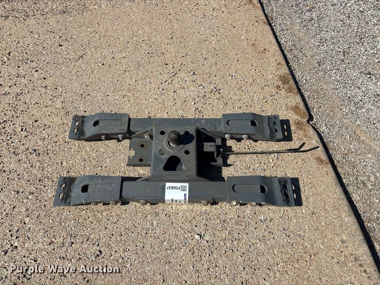 image for item FG0637 Gooseneck hitch