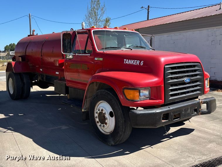image for item FG0640 1997 Ford tanker fire truck
