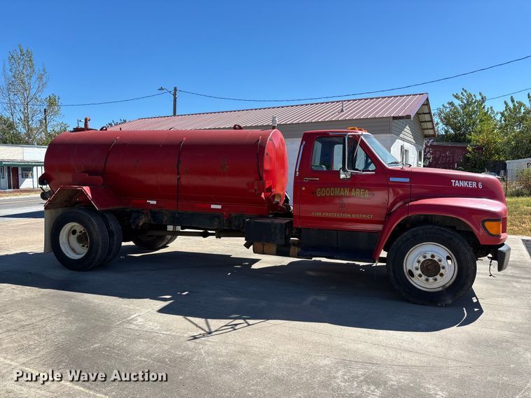 image for item FG0640 1997 Ford tanker fire truck