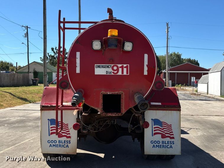 image for item FG0640 1997 Ford tanker fire truck