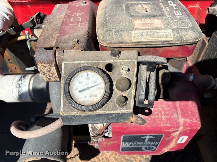 image for item FG0640 1997 Ford tanker fire truck