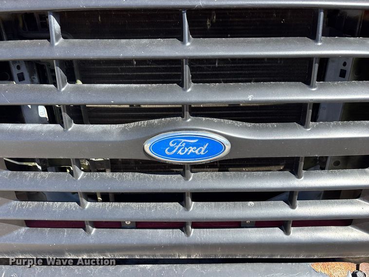 image for item FG0640 1997 Ford tanker fire truck