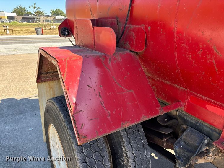 image for item FG0640 1997 Ford tanker fire truck