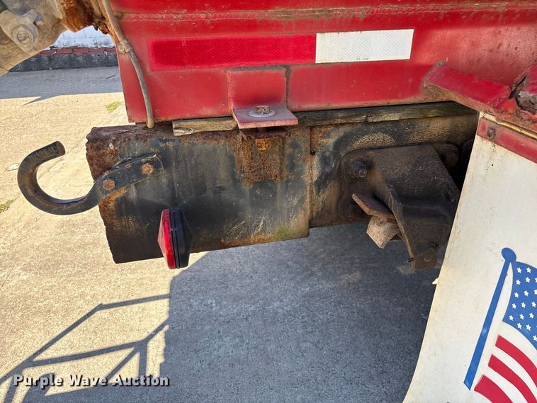 image for item FG0640 1997 Ford tanker fire truck