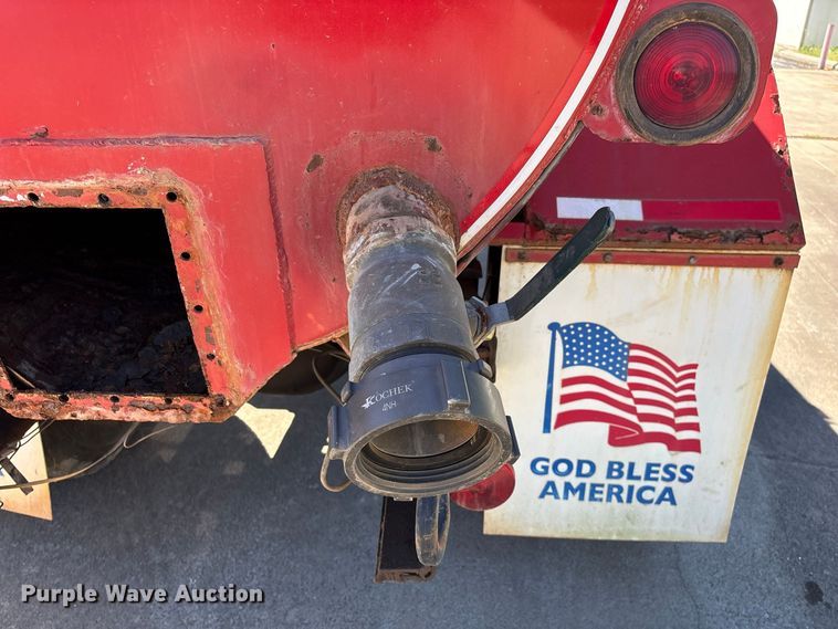 image for item FG0640 1997 Ford tanker fire truck