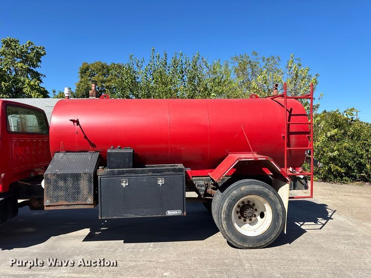 image for item FG0640 1997 Ford tanker fire truck