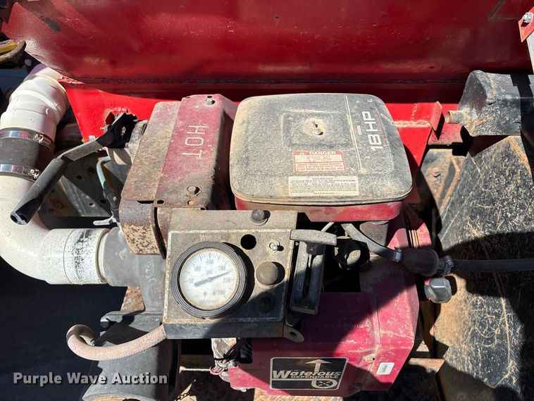 image for item FG0640 1997 Ford tanker fire truck