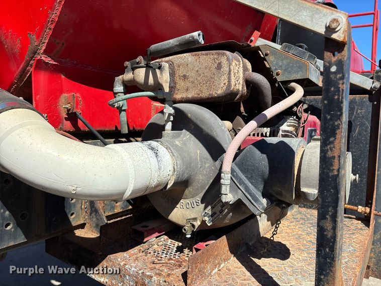 image for item FG0640 1997 Ford tanker fire truck
