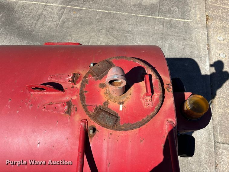 image for item FG0640 1997 Ford tanker fire truck