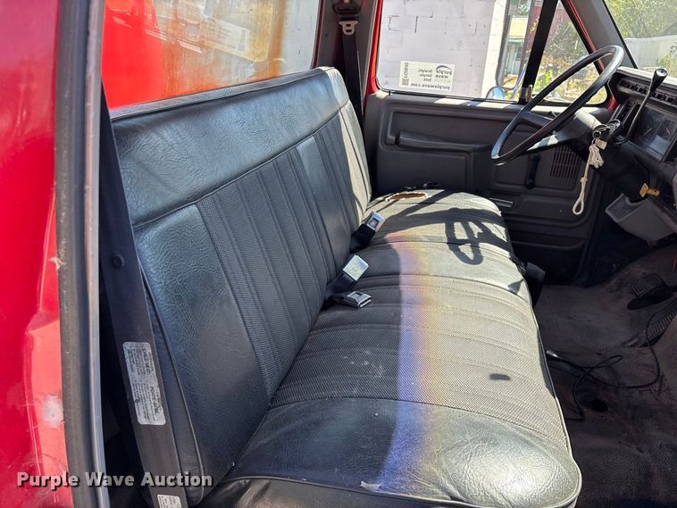 image for item FG0640 1997 Ford tanker fire truck