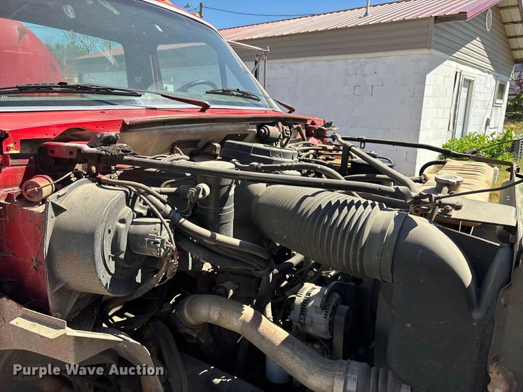 image for item FG0640 1997 Ford tanker fire truck