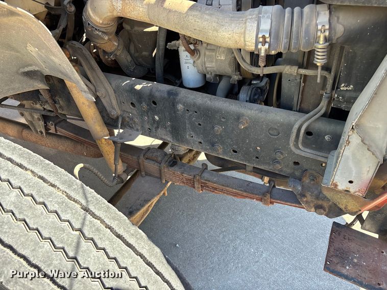 image for item FG0640 1997 Ford tanker fire truck