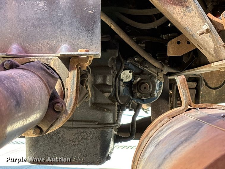 image for item FG0640 1997 Ford tanker fire truck