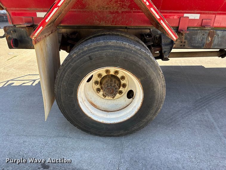 image for item FG0640 1997 Ford tanker fire truck