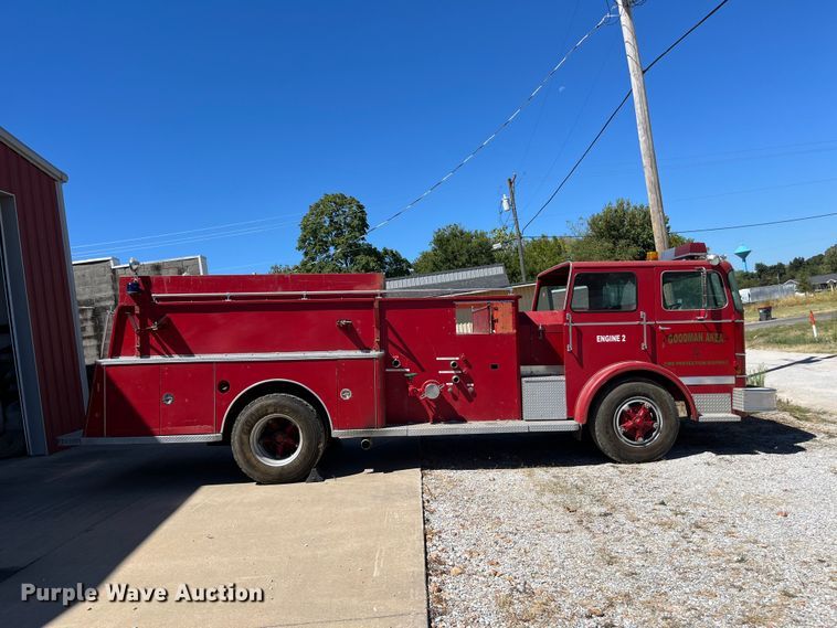 image for item FG0642 1971 International Harvester General C0-8190 pumper fire truck