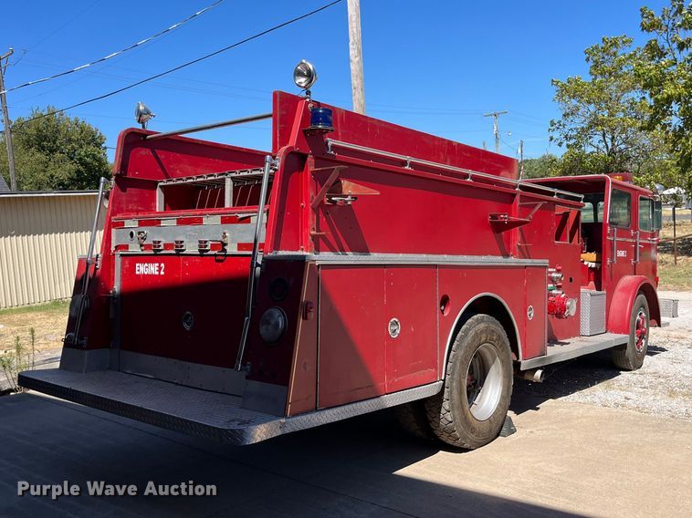 image for item FG0642 1971 International Harvester General C0-8190 pumper fire truck