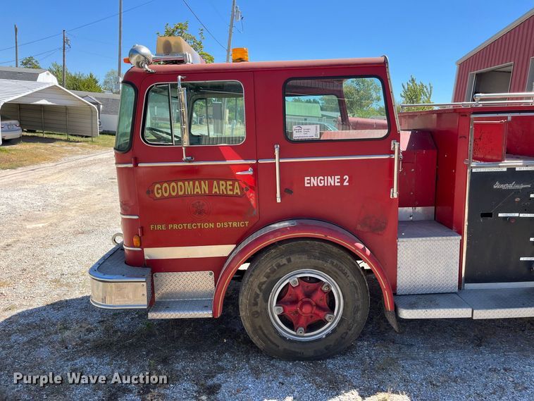 image for item FG0642 1971 International Harvester General C0-8190 pumper fire truck