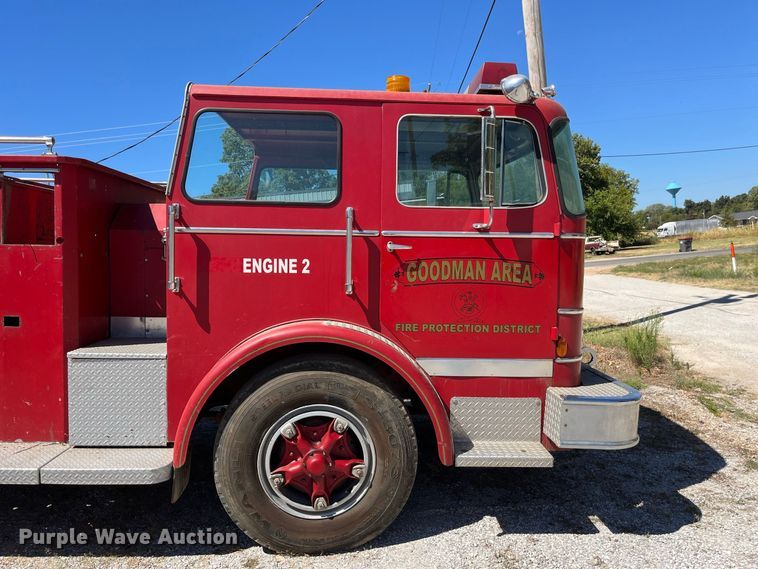 image for item FG0642 1971 International Harvester General C0-8190 pumper fire truck