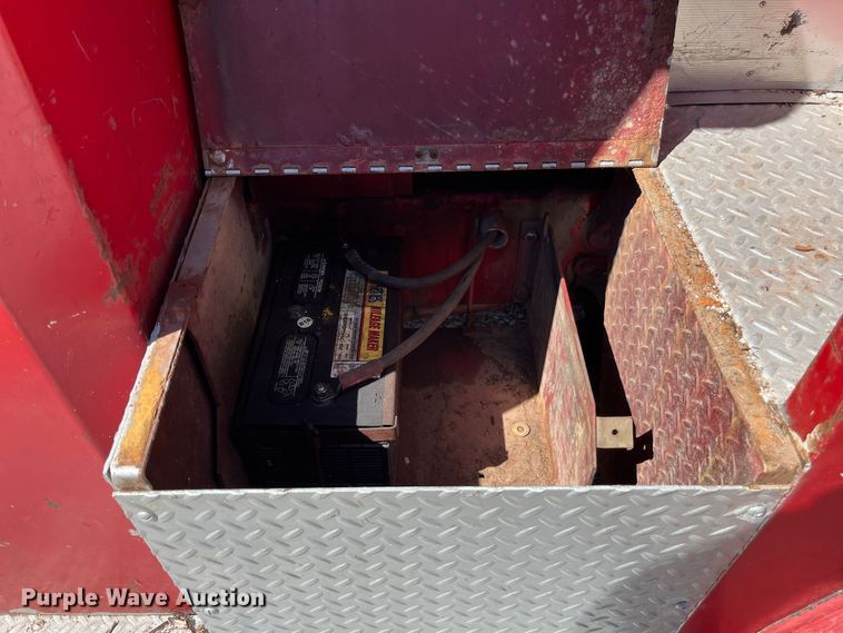image for item FG0642 1971 International Harvester General C0-8190 pumper fire truck