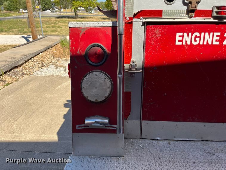 image for item FG0642 1971 International Harvester General C0-8190 pumper fire truck