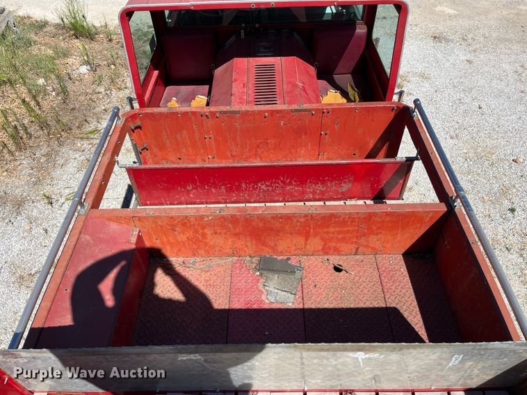 image for item FG0642 1971 International Harvester General C0-8190 pumper fire truck
