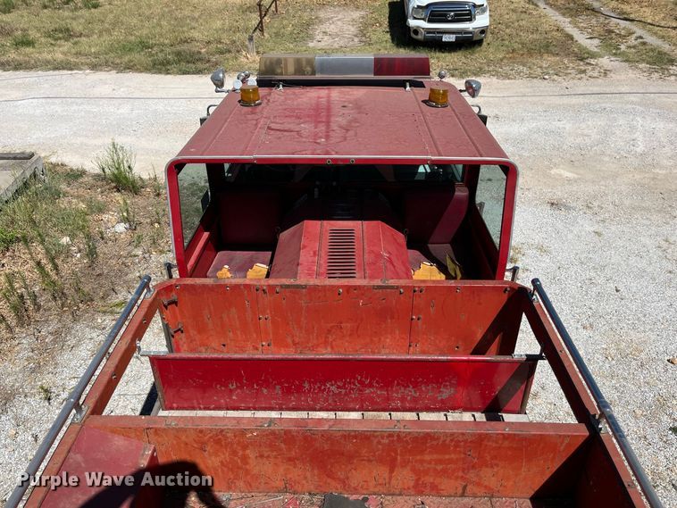 image for item FG0642 1971 International Harvester General C0-8190 pumper fire truck