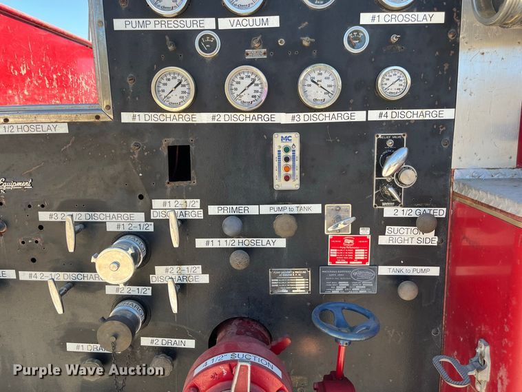 image for item FG0642 1971 International Harvester General C0-8190 pumper fire truck