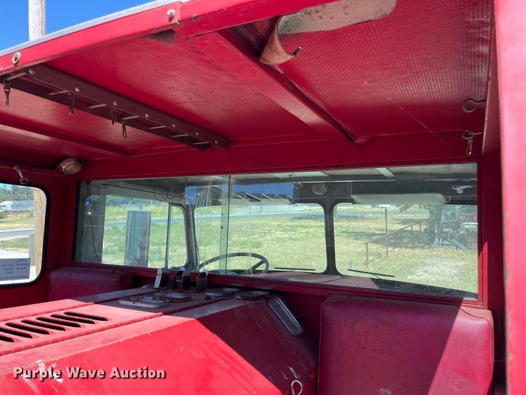 image for item FG0642 1971 International Harvester General C0-8190 pumper fire truck