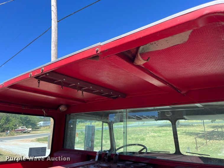 image for item FG0642 1971 International Harvester General C0-8190 pumper fire truck