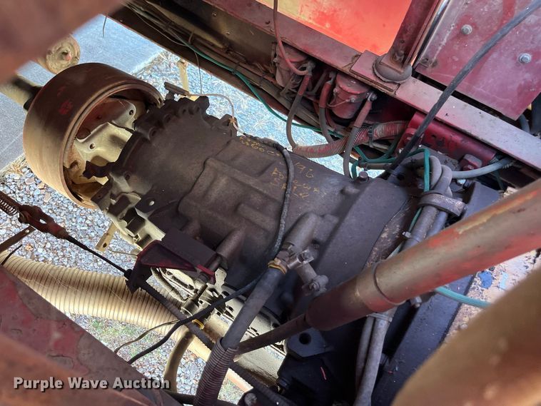 image for item FG0642 1971 International Harvester General C0-8190 pumper fire truck
