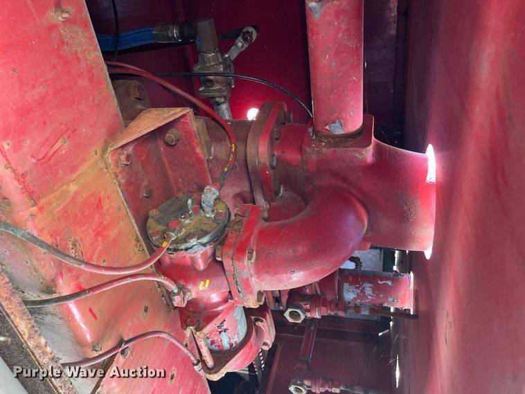 image for item FG0642 1971 International Harvester General C0-8190 pumper fire truck