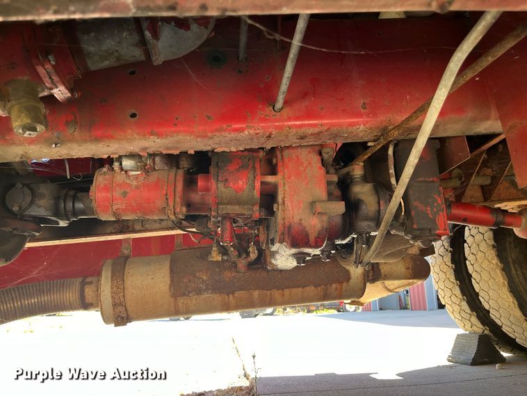 image for item FG0642 1971 International Harvester General C0-8190 pumper fire truck