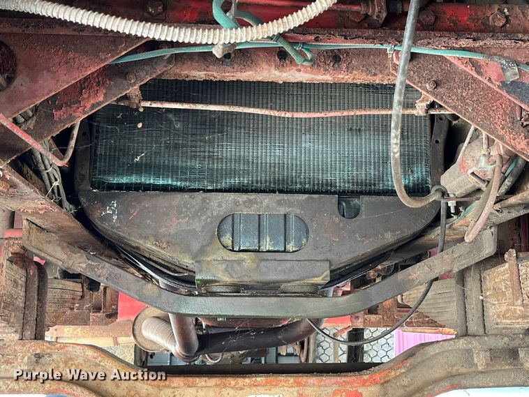 image for item FG0642 1971 International Harvester General C0-8190 pumper fire truck