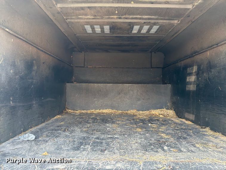 image for item FG3007 2006 Ford F550 chipper truck