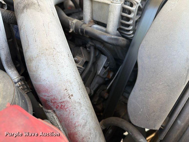 image for item FG3007 2006 Ford F550 chipper truck