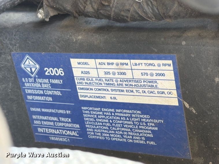 image for item FG3007 2006 Ford F550 chipper truck