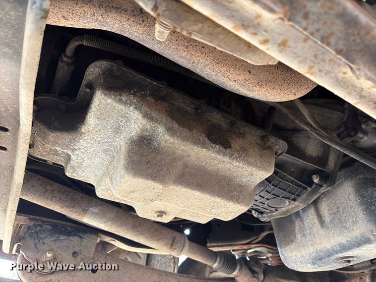 image for item FG3007 2006 Ford F550 chipper truck