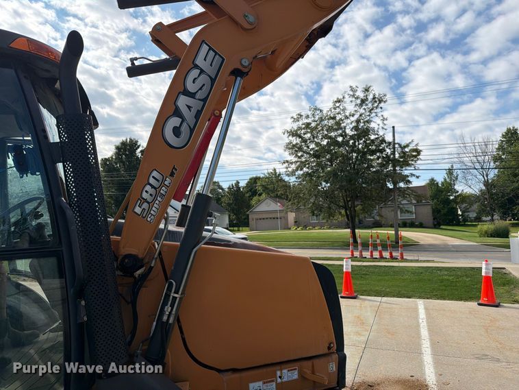 image for item FG3008 Case 580 Super N WT backhoe