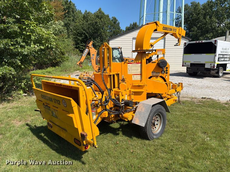 image for item FG3009 2011 Carlton 1712 wood chipper