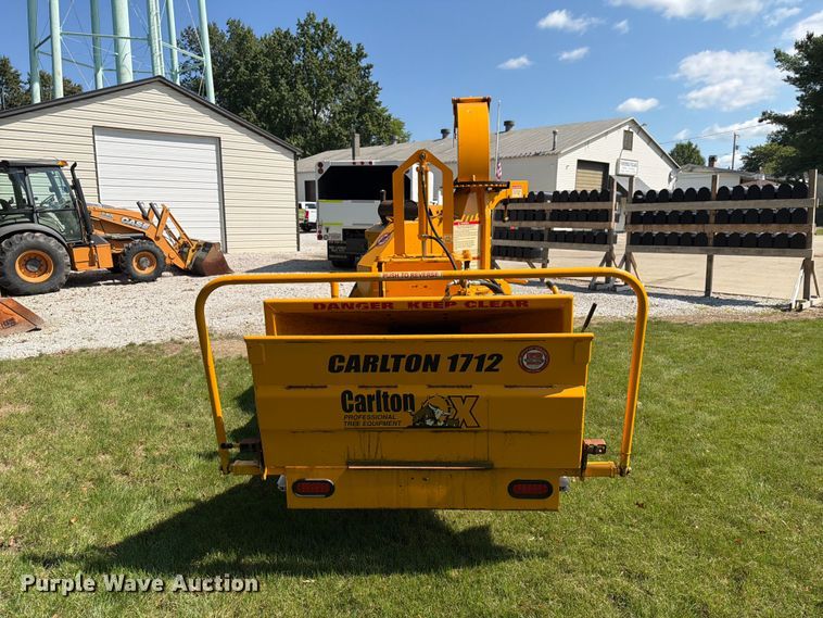 image for item FG3009 2011 Carlton 1712 wood chipper