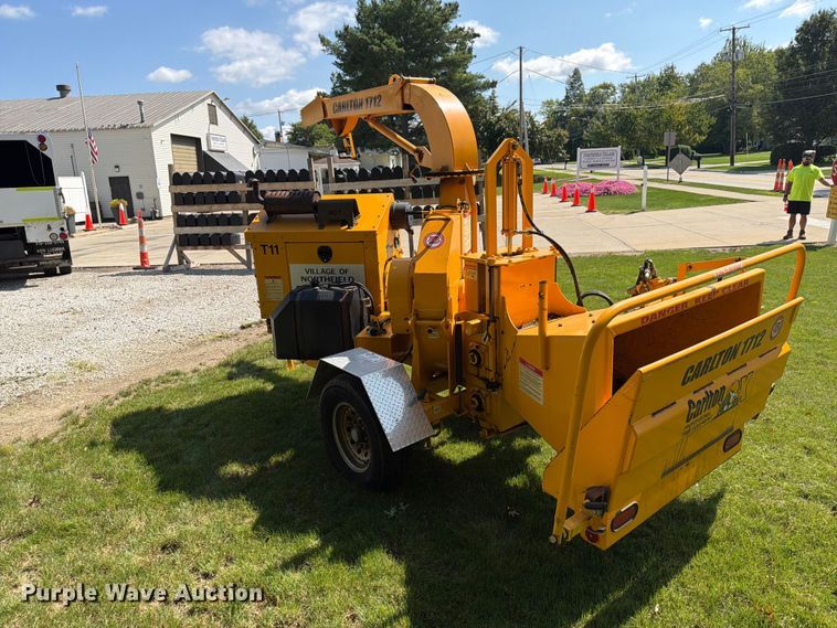 image for item FG3009 2011 Carlton 1712 wood chipper