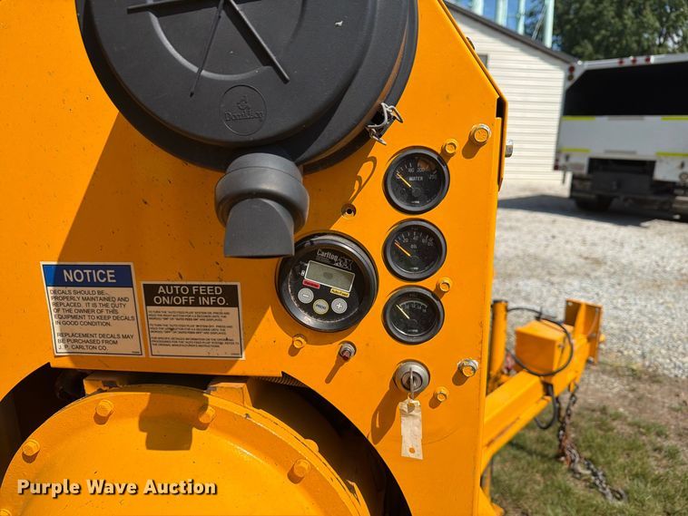 image for item FG3009 2011 Carlton 1712 wood chipper
