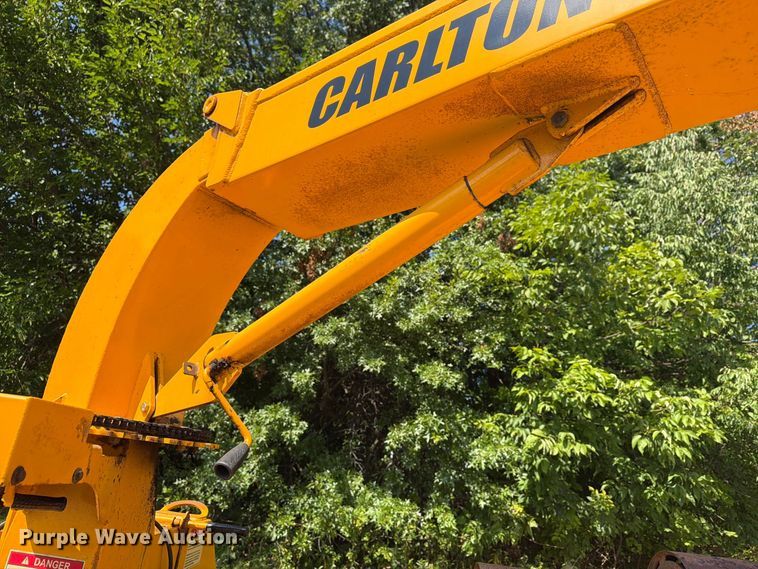image for item FG3009 2011 Carlton 1712 wood chipper