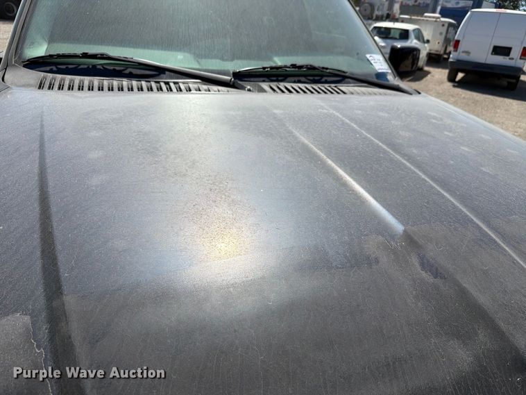 image for item FH6264 2004 Lincoln Navigator SUV