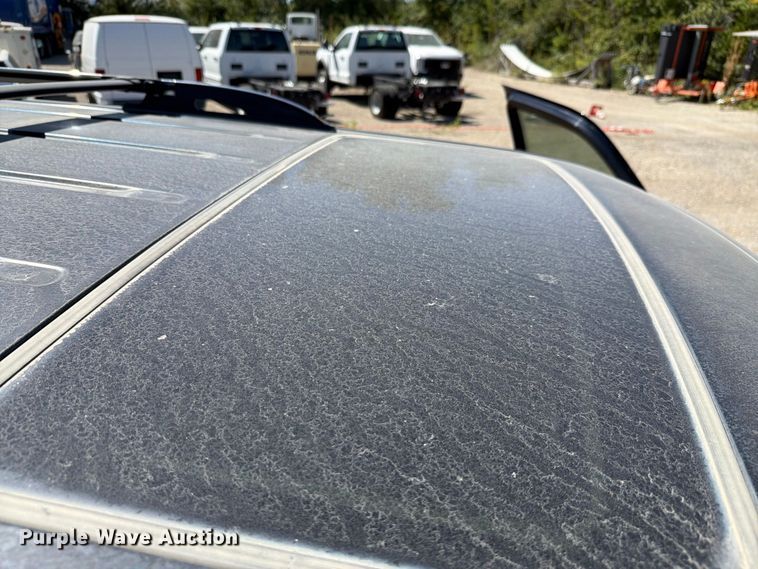 image for item FH6264 2004 Lincoln Navigator SUV