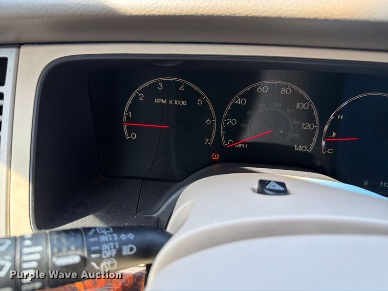 image for item FH6264 2004 Lincoln Navigator SUV