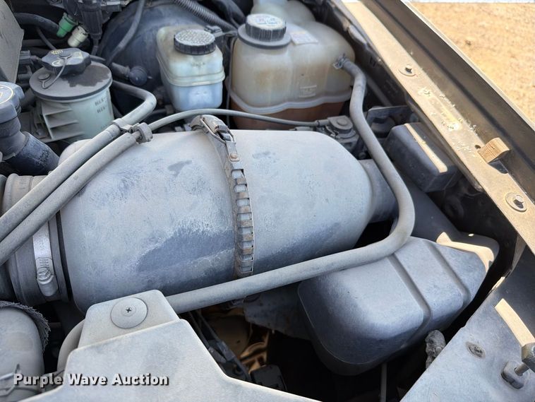 image for item FH6264 2004 Lincoln Navigator SUV
