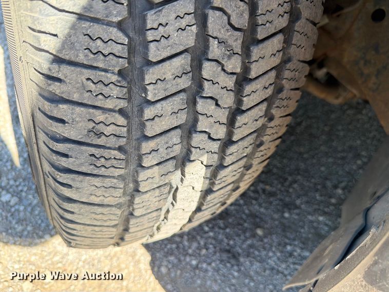 image for item FH6264 2004 Lincoln Navigator SUV